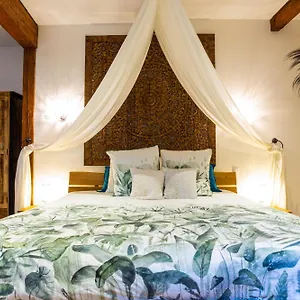 Maison d'hôtes N5 Avec Jacuzzi Privatif Nuit Romantique Proche Toulouse, Verfeil (Haute-Garonne)